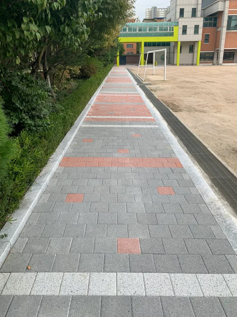 석촌초등학교